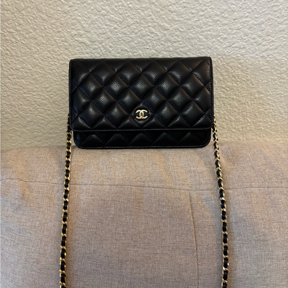 Chanel Black Crossbody Bag with Quilted Leather and Chain Strap